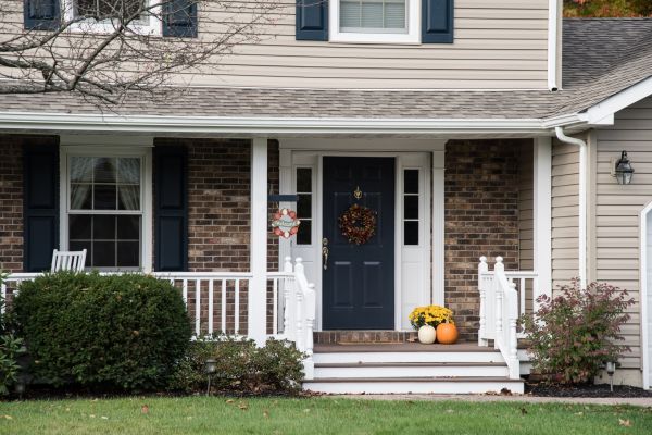 Cost of Front Deck Construction in Springfield